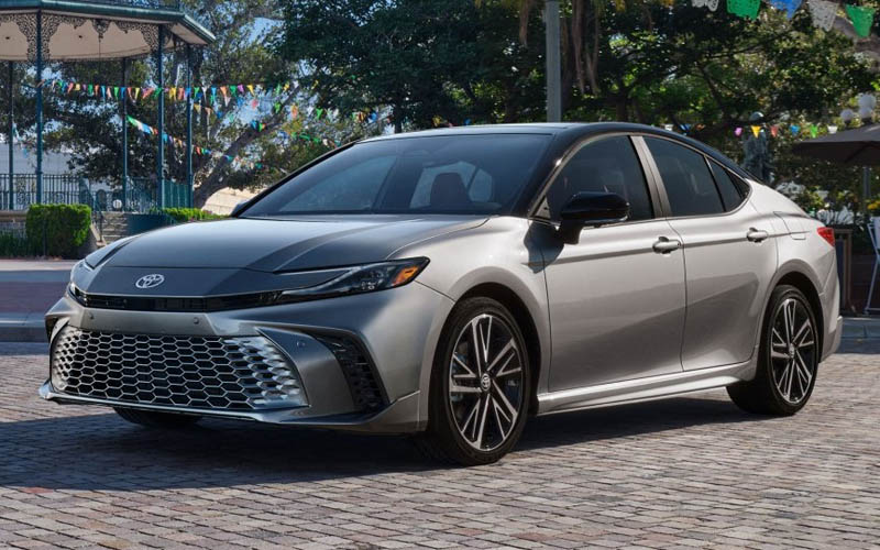 Toyota Camry 2024 โฉมใหม่ คาดราคาไม่ต่างเดิม มีอะไรใหม่ที่น่าสนใจบ้าง