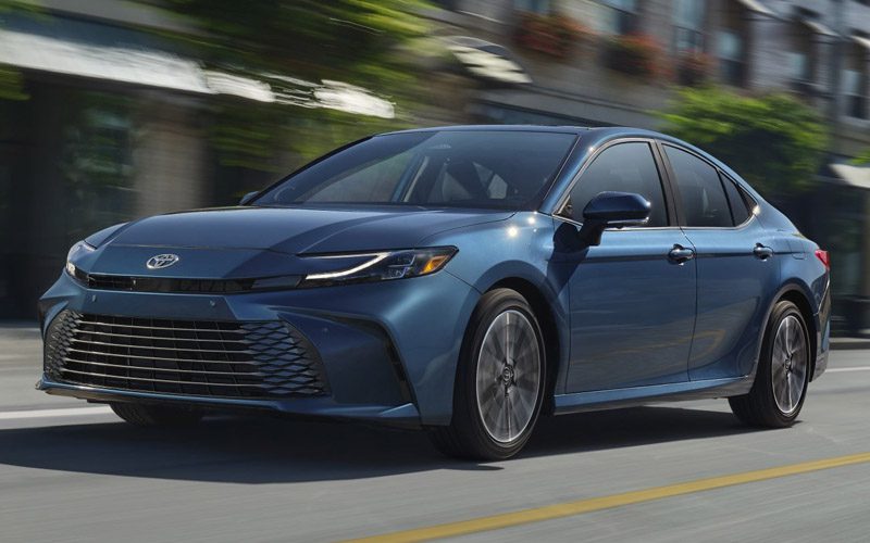 Toyota Camry 2024 โฉมใหม่ คาดราคาไม่ต่างเดิม มีอะไรใหม่ที่น่าสนใจบ้าง
