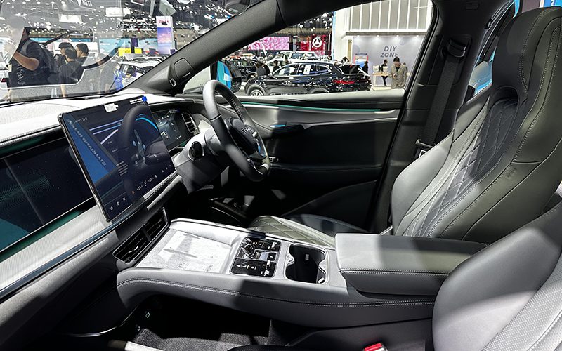 BYD Sealion 7 SUV ไฟฟ้าคูเป้ 5 ที่นั่ง เริ่ม 1.14 ล. ผ่อนเริ่ม 10,000