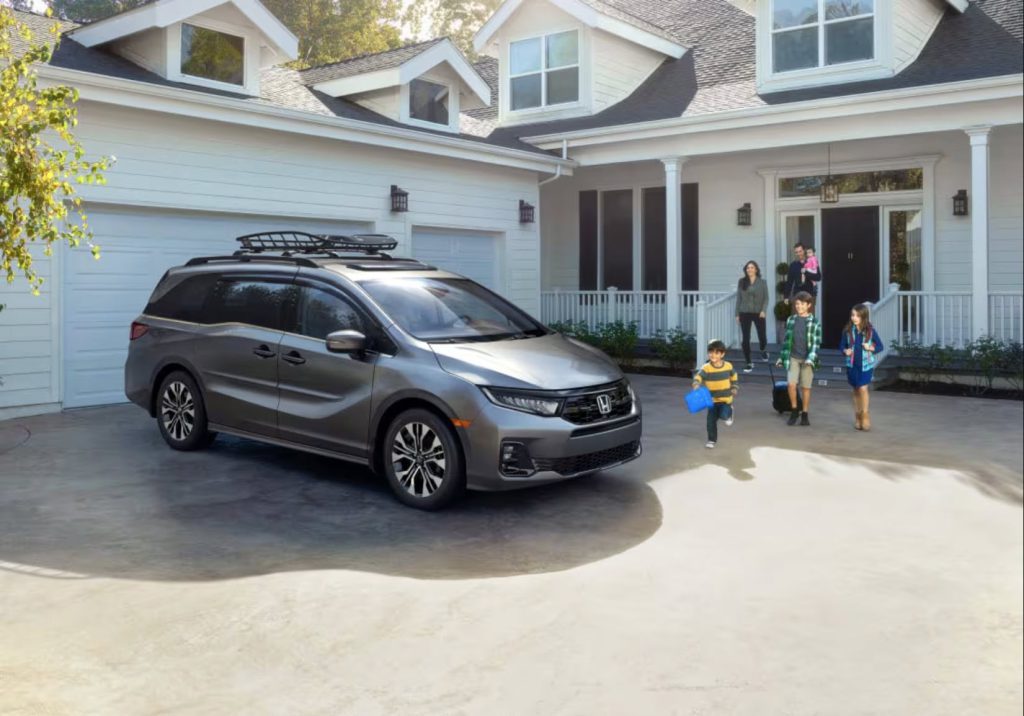 Honda Odyssey 2025 รถครอบครัวสเปคแน่น ราคาดี สะดวกสบาย