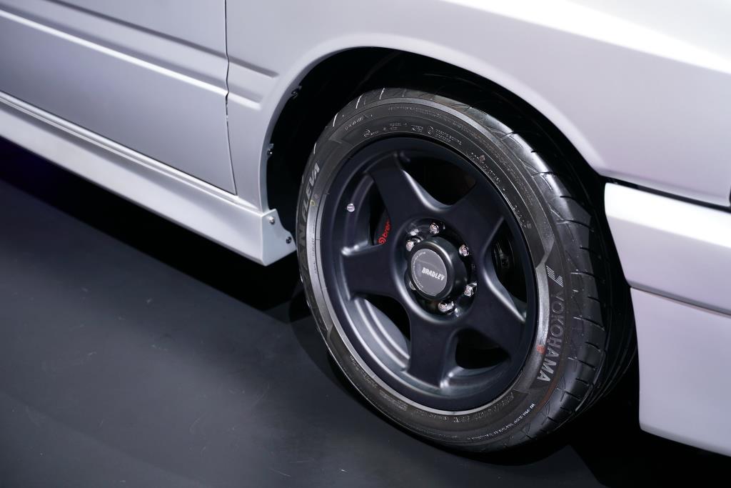 Isuzu Dragonmax รถต้นแบบ Restomod ย้อนตำนาน “มังกรทอง”
