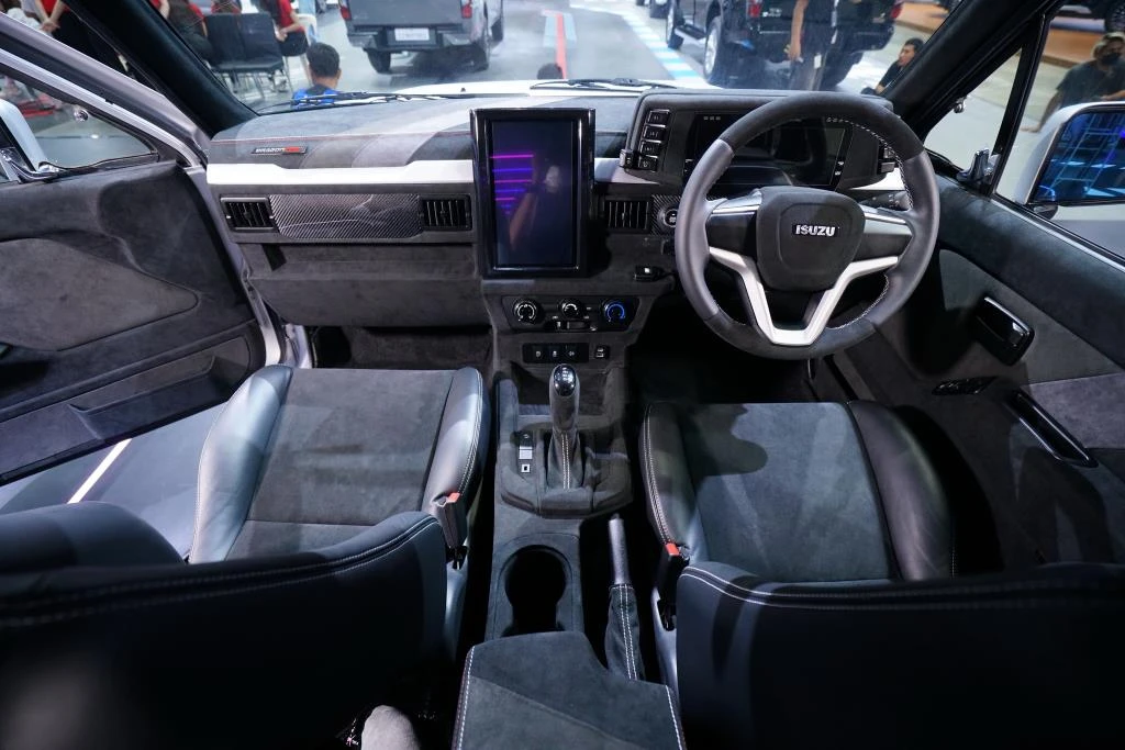 Isuzu Dragonmax รถต้นแบบ Restomod ย้อนตำนาน “มังกรทอง”