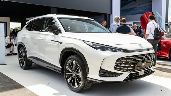 MG HS 2025