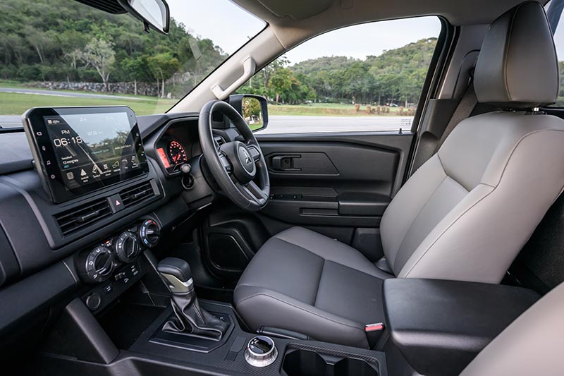 Mitsubishi Triton 2023 Mitsubishi Triton 2023 ดีไซน์ใหม่เอี่ยม จัดทรงเหลี่ยม แรงเกิน 200 ม้า