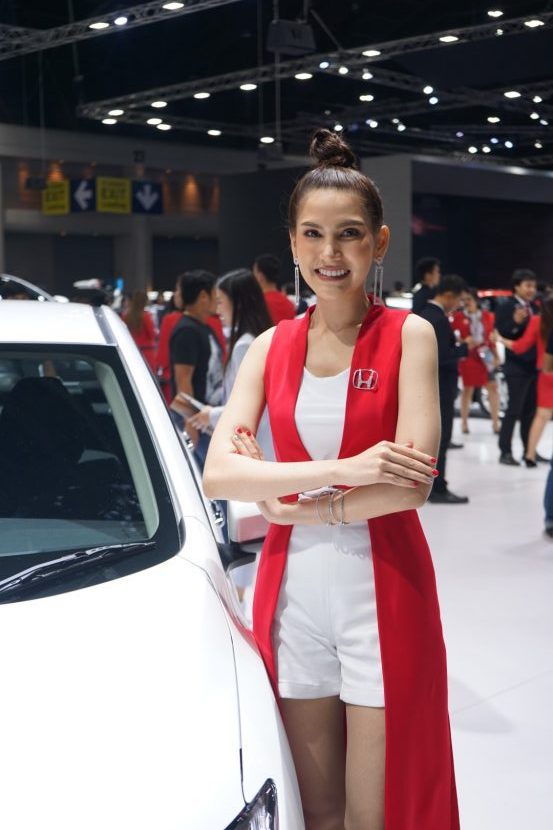 พาชมพริตตี้ Motor Expo 2018
